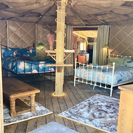 Vigo Retreat Boat Yurt Bed & Breakfast Wrotham Luaran gambar